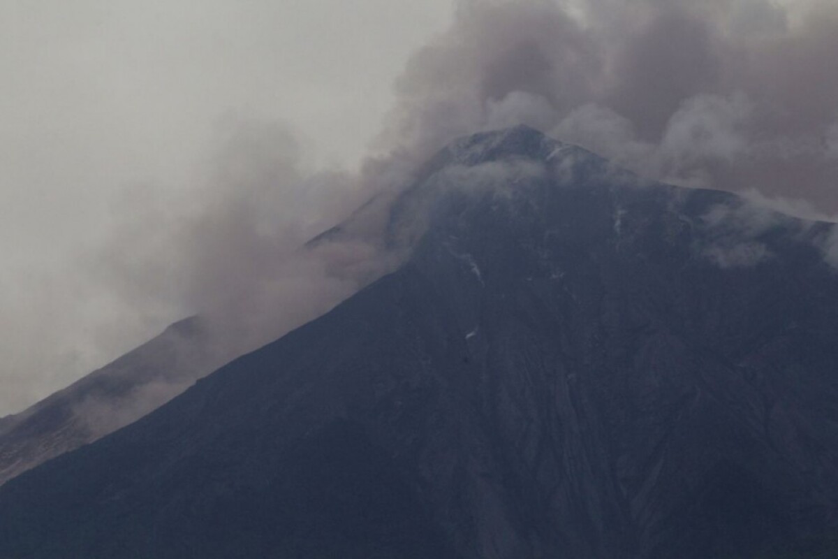 aptopix-guatemala-volcano-99999-800c42365d524829bb8cb24174d49c10_4f6b4194.jpg
