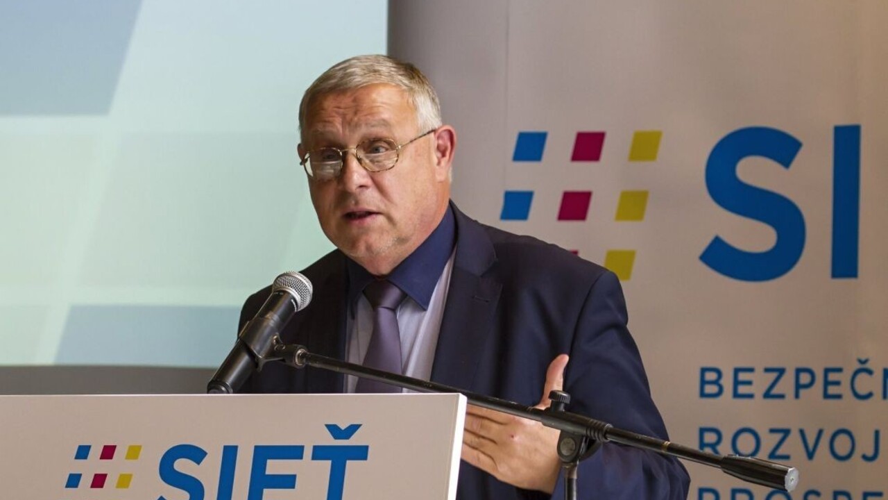 Strana Sieť mení názov, vracia sa k pôvodným hodnotám