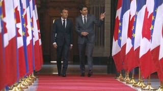 Summit G7 možno poznačí spor o clá, Macron a Trudeau chcú ich zrušenie