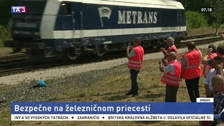 Simulované nehody majú prispieť k bezpečnosti na železničných priecestiach