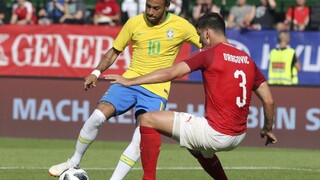 Brazília nedala Viedni šancu, v príprave ju zdolala tromi gólmi
