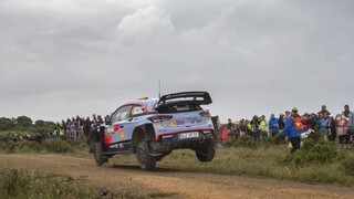 Na Sardínii dominoval Neuville, Ogier stráca 27 bodov