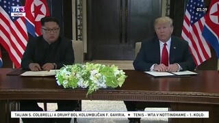 Podpis záverečného dokumentu po stretnutí lídrov USA a KĽDR