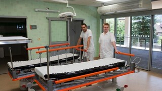 Lekári budú musieť povinne nastúpiť na pohotovostnú službu