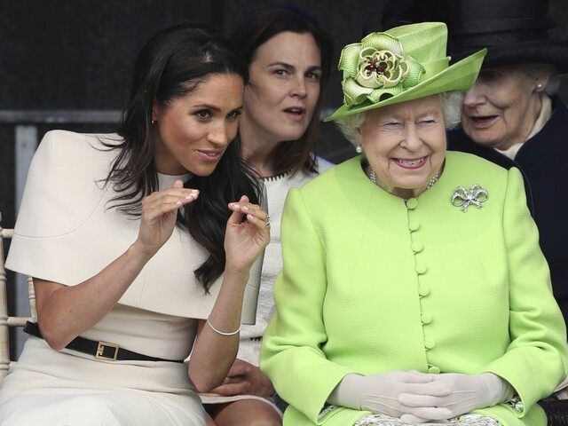 Meghan absolvovala svoju prvú cestu s kráľovnou Alžbetou
