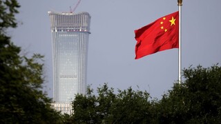 Rozbieha sa súboj titanov, USA zavádzajú vysoké clá voči Číne