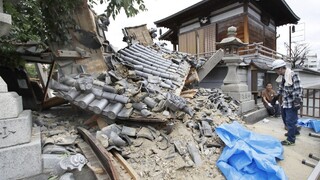 Mŕtvi a vyše 300 zranených. Japonsko zasiahlo zemetrasenie