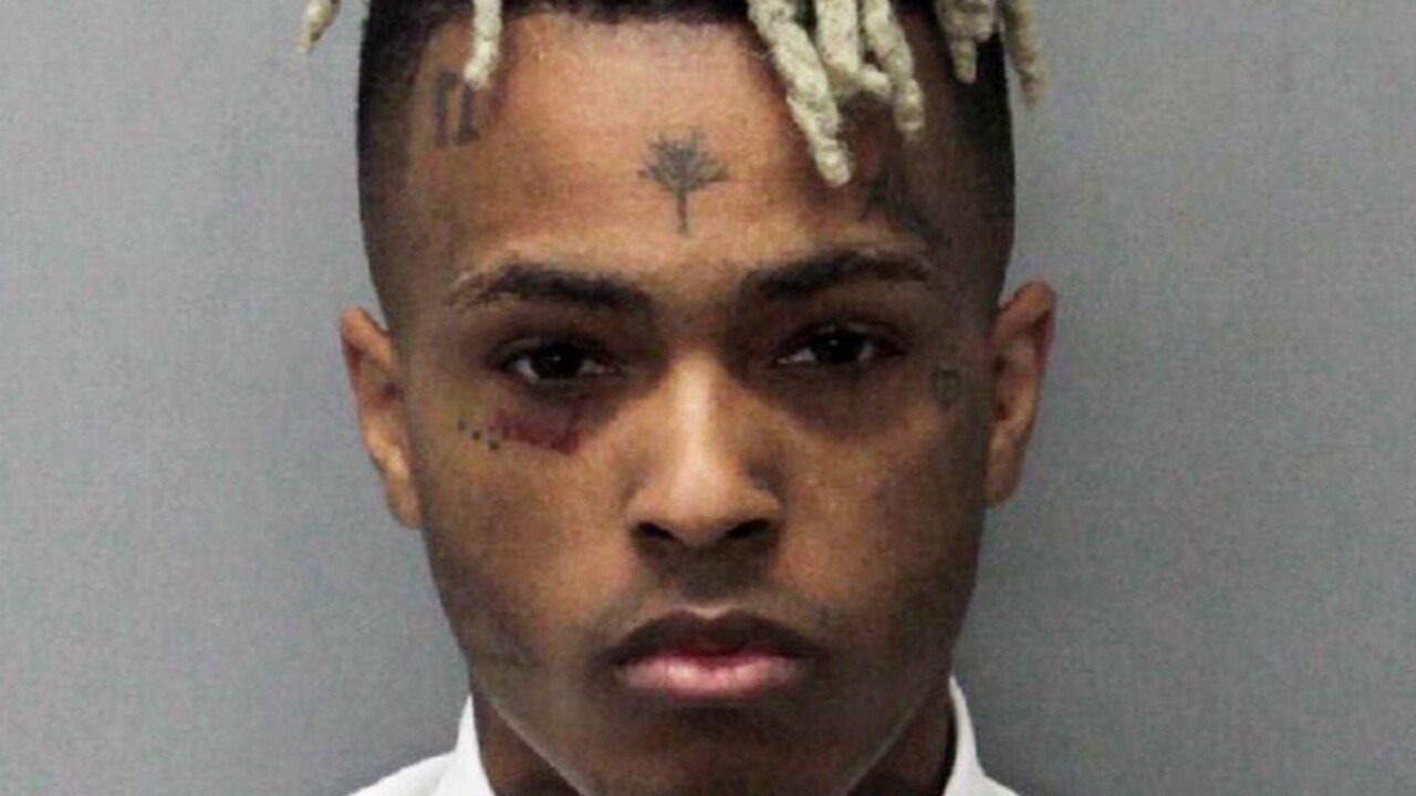 Známy americký raper prišiel o život, zastrelili ho pred obchodom