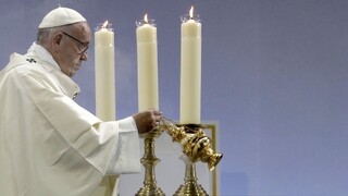 Migranti sú často obeťami mučenia, pápež vyzýva k ich integrácii