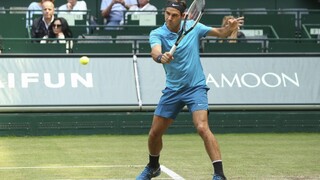 Federer zdolal Edbena, na titul v Halle má dobre našliapnuté