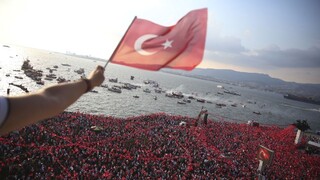 Turecko čakajú historické voľby, obyvatelia sa obávajú manipulácie
