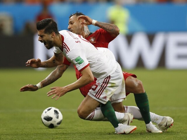 Portugalci si podelili body s Iránom, Ronaldo nepremenil penaltu