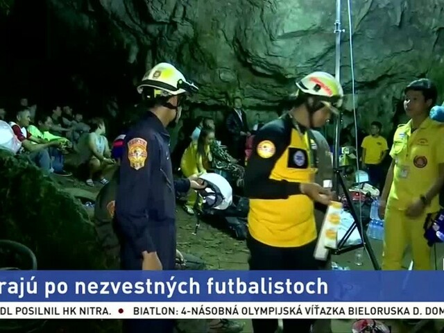 Záchranári pátrajú po mladých futbalistoch, uviazli v jaskyni