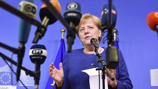 Lídrov EÚ čaká summit, Merkelová hľadá riešenia v otázke migrácie