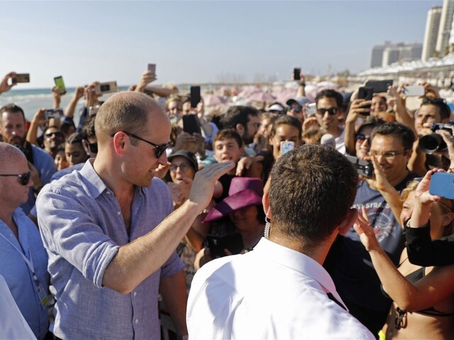 Princ William chce spoznať Blízky východ, vítajú ho s nadšením