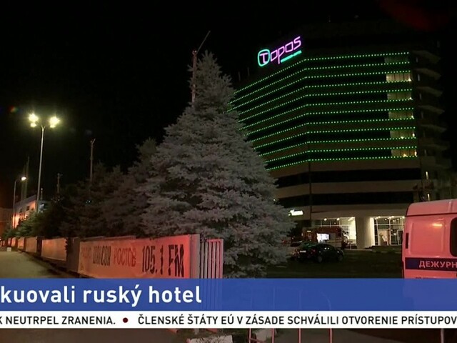 Fanúšikov v dejisku šampionátu pre hrozbu evakuovali z hotela