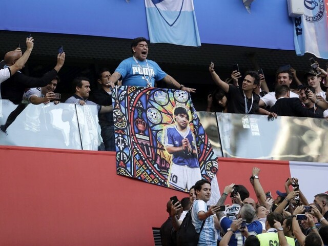 Maradona emotívne povzbudzoval rodákov, po zápase mu prišlo zle