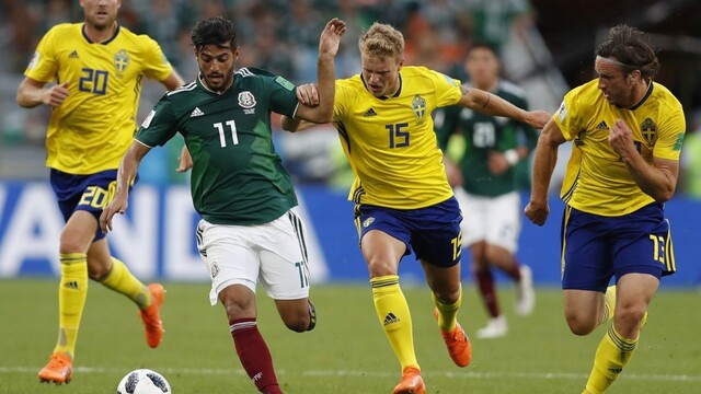 Švédi postúpili do osemfinále, Mexičanov porazili troma gólmi