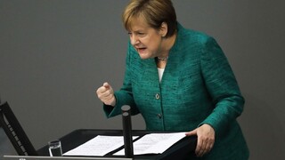 Bolo to správne. Merkelová obhajovala otvorenie hraníc pre migrantov