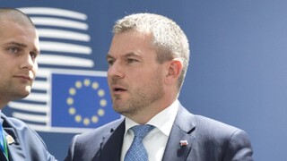 Migrantov len so súhlasom, tvrdí premiér. SaS víta tábory mimo EÚ