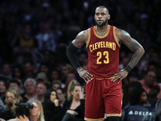 LeBron znovu opustil Cavaliers, s novým klubom už podpísal zmluvu