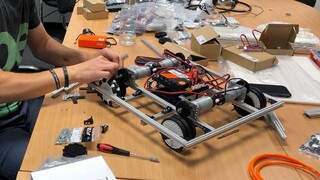 Naši študenti už takmer dokončili stavbu súťažného robota