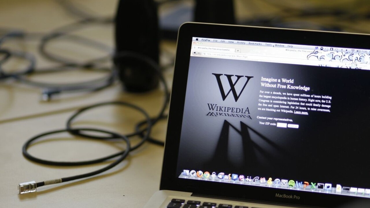 Wikipédia zablokovala svoj obsah, protestuje proti chystaným opatreniam
