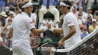 Federer po triumfe nad Lackom: Na tráve hrá veľmi dobre