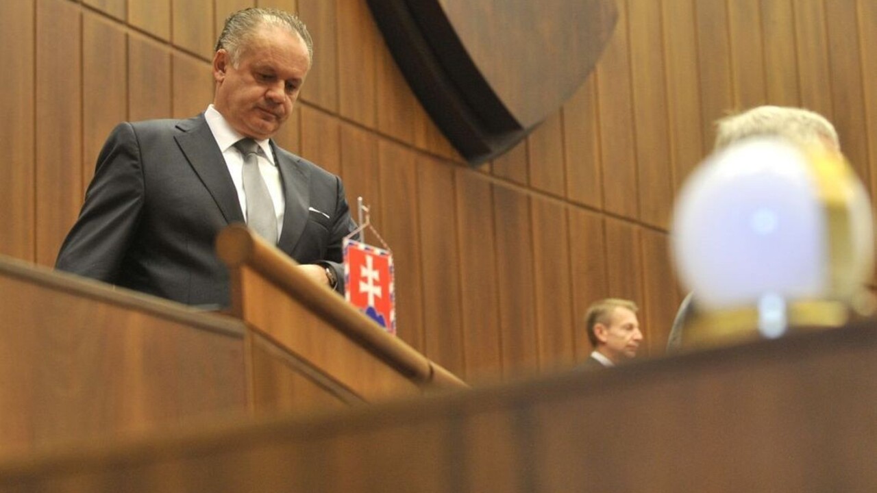 Kiska vetoval novelu o súdoch aj zákony o vysokých školách