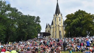 Veriaci sa zišli na tradičnej púti, zaplnili Mariánsku horu