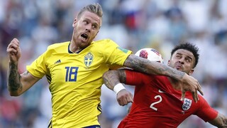 Angličania sa pripravujú na kľúčový zápas, Zlatan chválil Švédov
