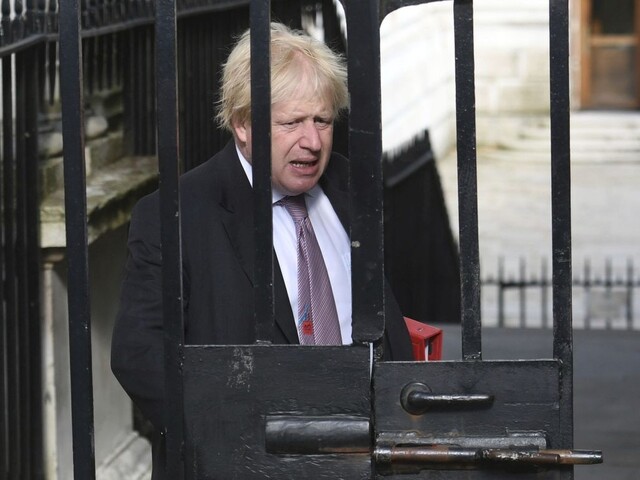 Z brexitu sa stáva chaos, v britskej vláde končí aj Boris Johnson