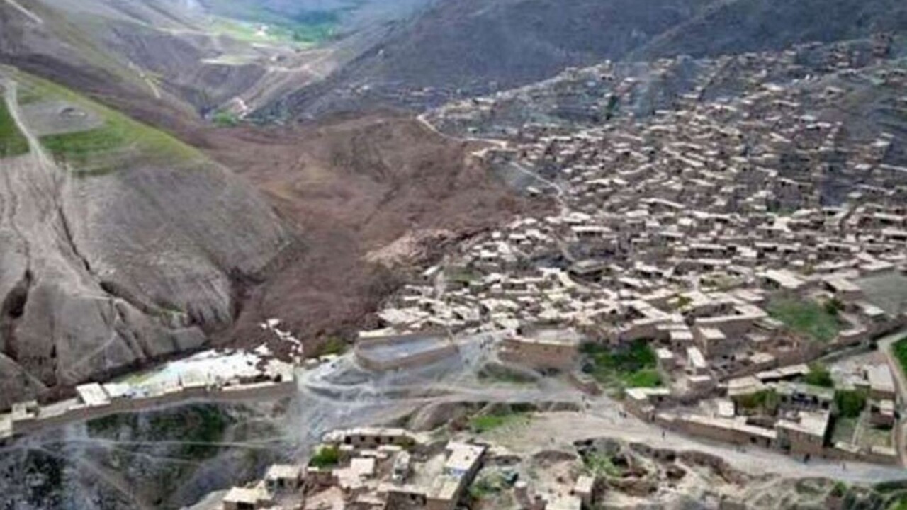 Skolabovala priehrada, voda zabíjala a zničila stovky domov