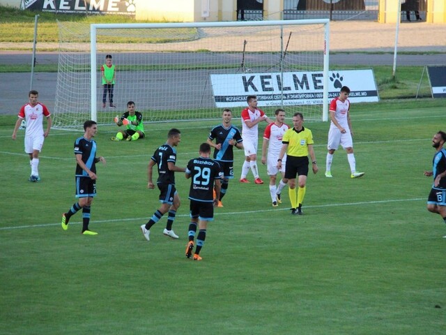 Belasí nedali snaživému súperovi šancu, rozhodli v prvom polčase