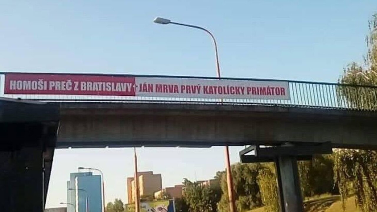 Homoši, preč z Bratislavy? Polícia rieši transparenty s menom politika