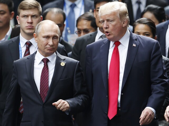 USA obvinili ruských agentov pred summitom Trumpa a Putina