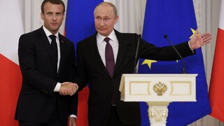 Putin prijal Macrona aj Orbána, jednali o konfliktoch a futbale