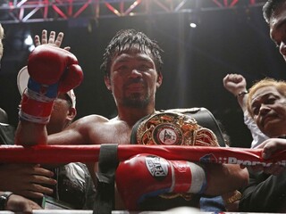 Legendárny Pacman knokautoval Matthysseho, dosiahol jubilejnú výhru