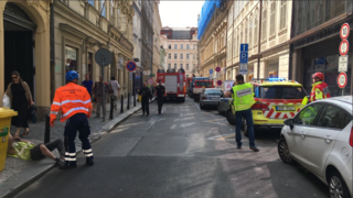 V srdci Prahy sa zrútila budova, zásah museli prerušiť