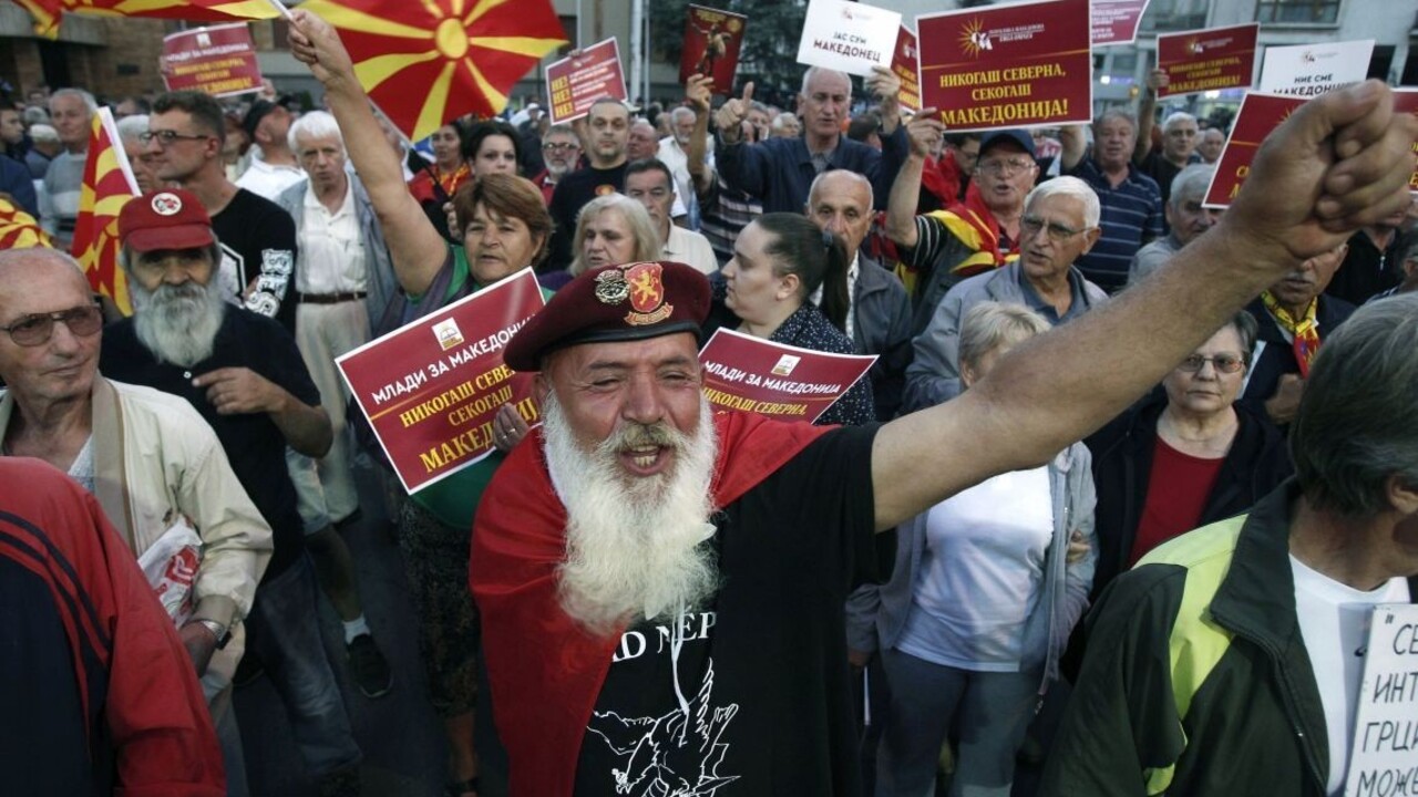 Rusi obvinenia spojené s protestmi v Macedónsku odmietli