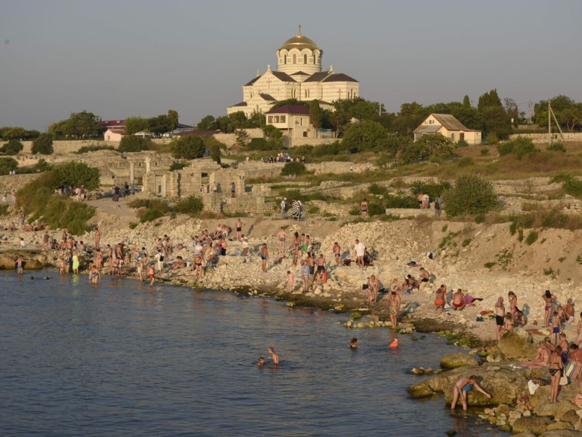 Organizátor cesty na Krym neprezradil, ktorí vládni poslanci idú