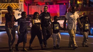 Po streľbe v Toronte hlásia ďalšiu obeť, útočníka zastrelili