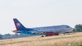 V Albánsku uviazlo 84 Slovákov, domov prileteli špeciálmi