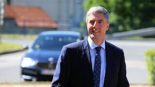 Bugár začal zbierať podpisy, hľadá ich u občanov i v parlamente