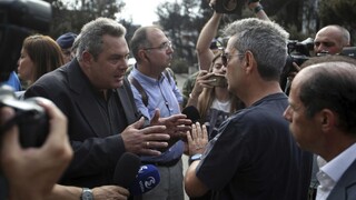 Grécky minister rozzúril ľudí, za ničivé požiare vraj môžu aj oni