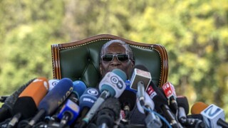 V Zimbabwe sa po rokoch zmení hlava štátu, Mugabe nekandiduje