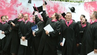 Najlepší absolventi odchádzajú, zamestnávatelia žiadajú reformu