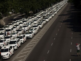 Taxikári v Španielsku zablokovali hlavné dopravné tepny, dôvodom bol štrajk