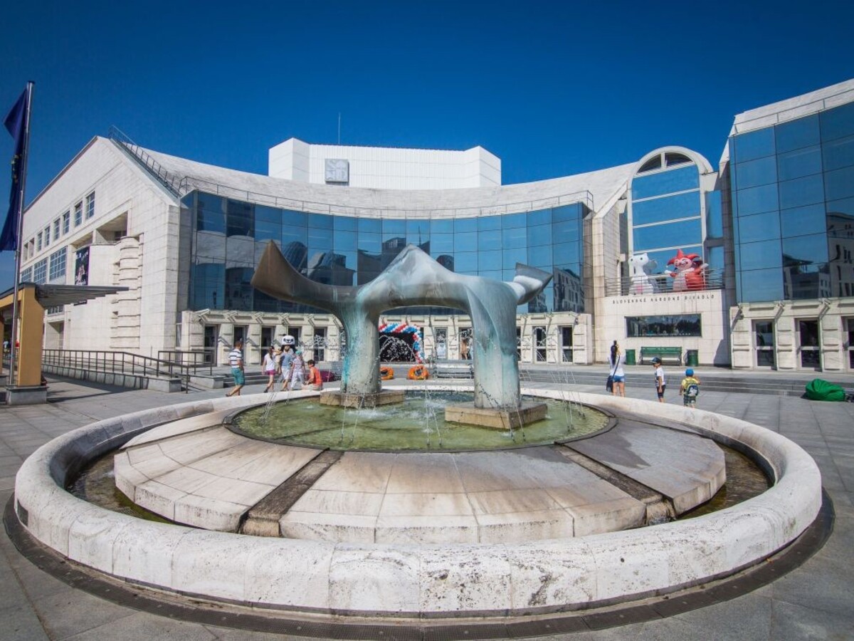 Slovenské národné divadlo Bratislava 1140px (SITA/Marko Erd)