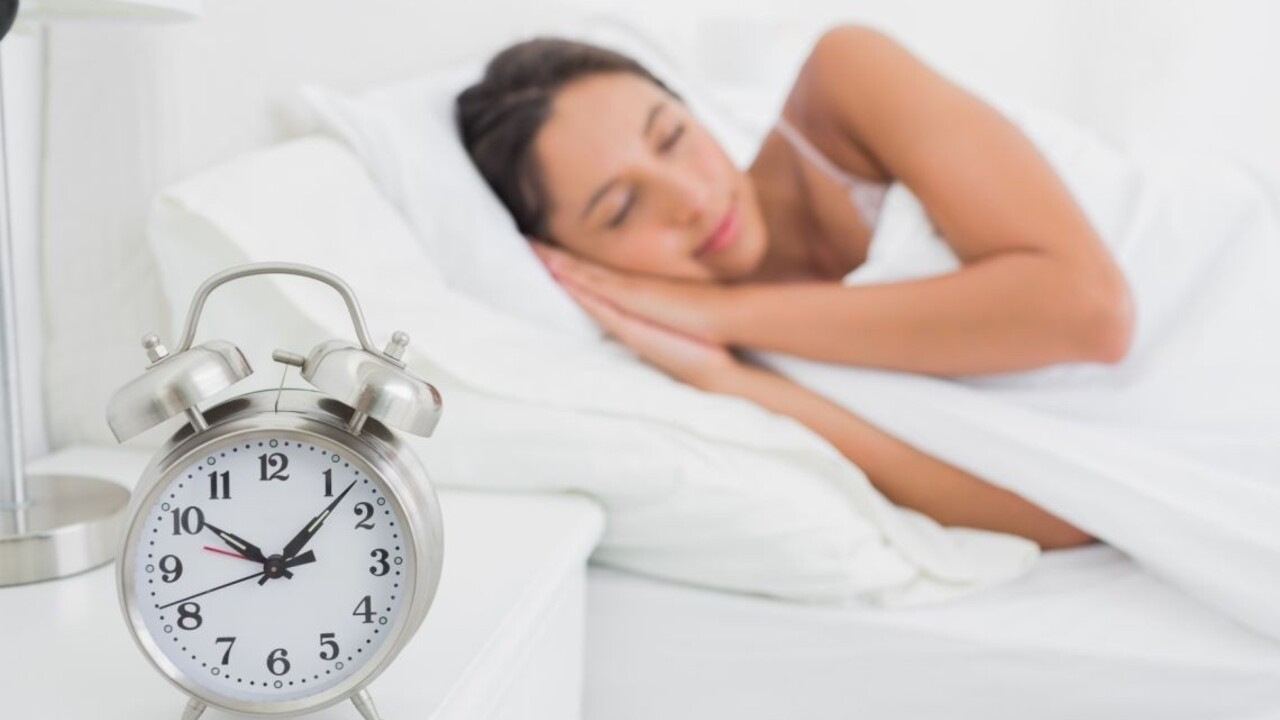 Zrušiť či ponechať letný a zimný čas? Brusel chce poznať názor ľudí